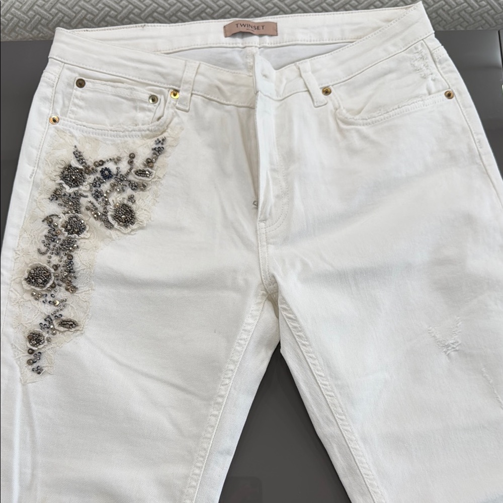 Twin-Set White Skinny Jeans with Elegant Floral Design